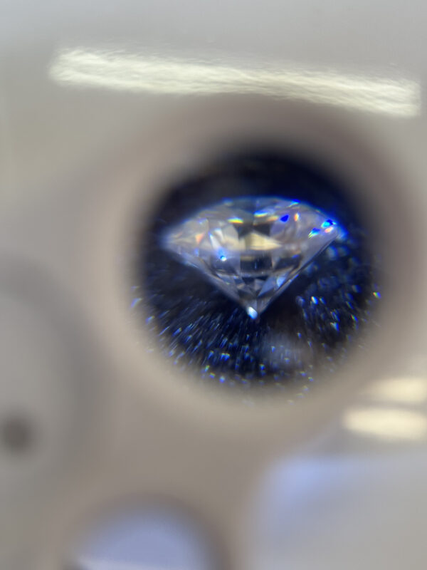 Pedra Moissanite 6mm 0.8 ct